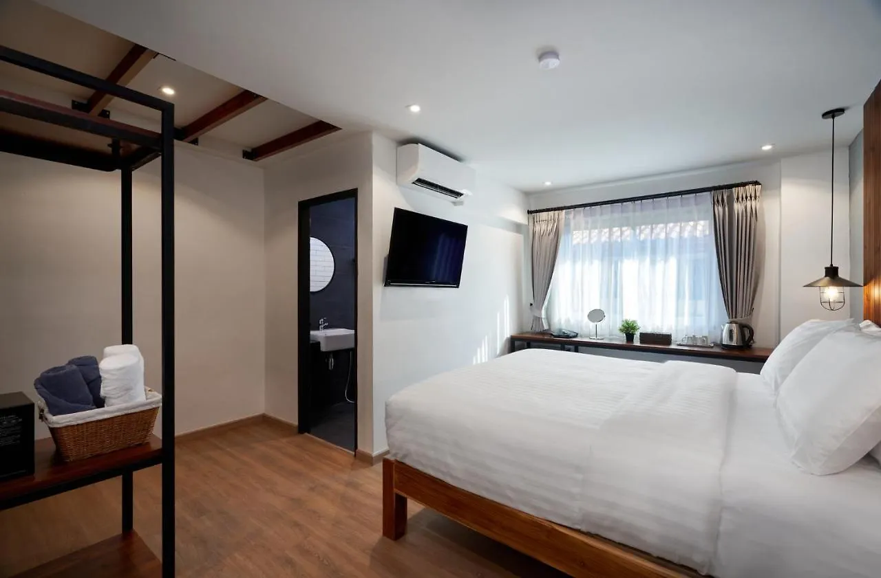 Hotel P2 Wood Loft Ko Phi Phi 3*,  Thailand